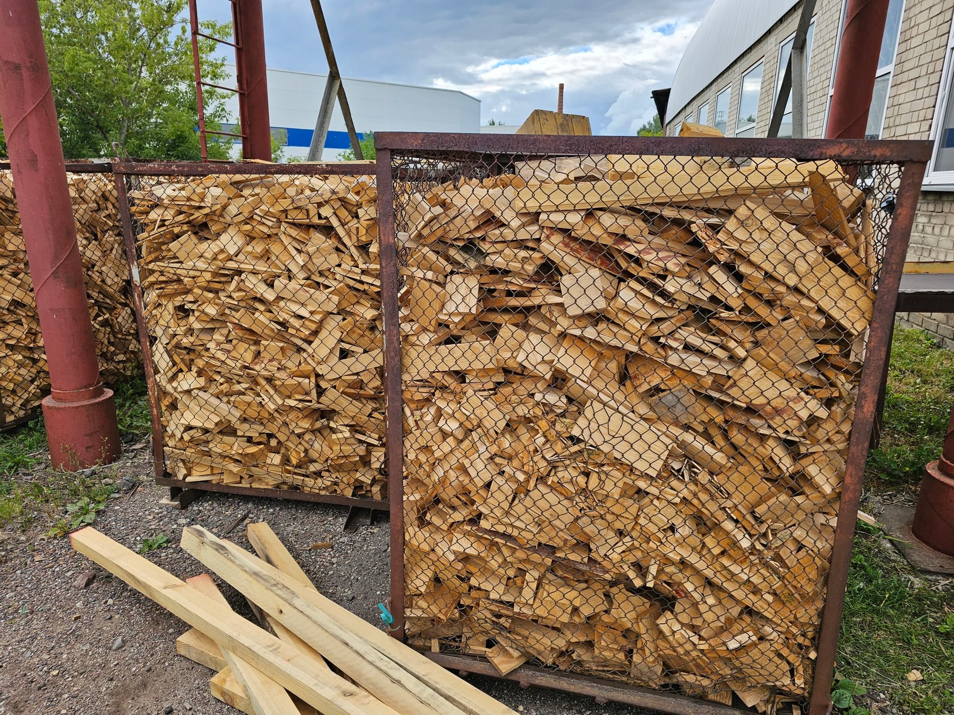 Malkos – 1,5m3 – 50,00 € už m3 – Džiovinta – Pušis
